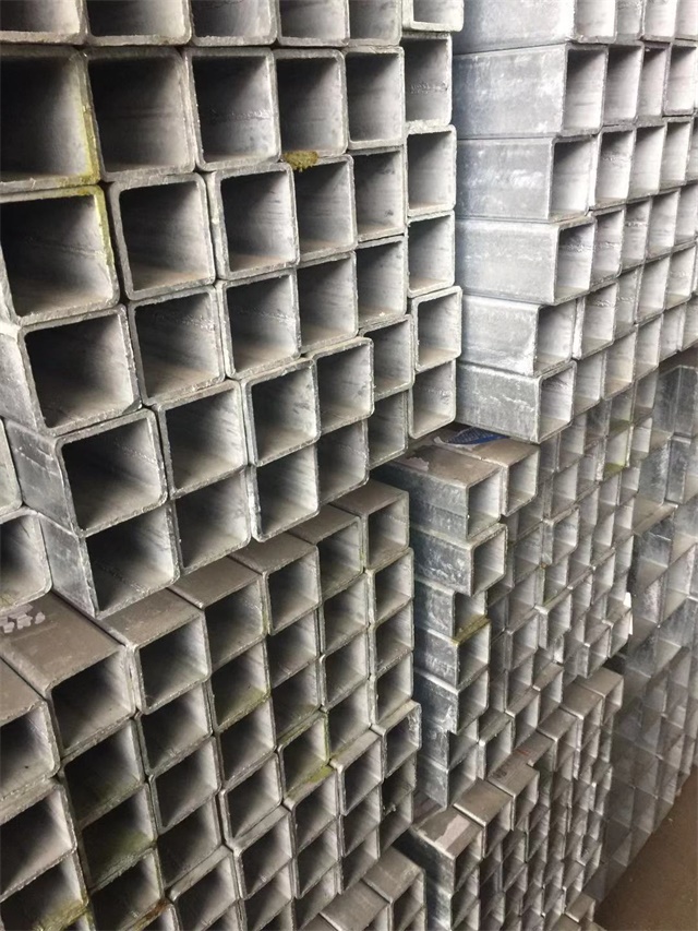 低合金 Q355B 甘肃甘肃甘肃镀锌无缝方管 工程专用无缝甘肃甘肃甘肃镀锌方管